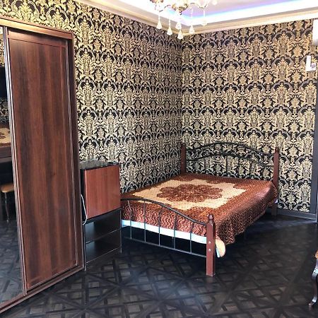 Nina Mini Hotel Гагра Екстериор снимка