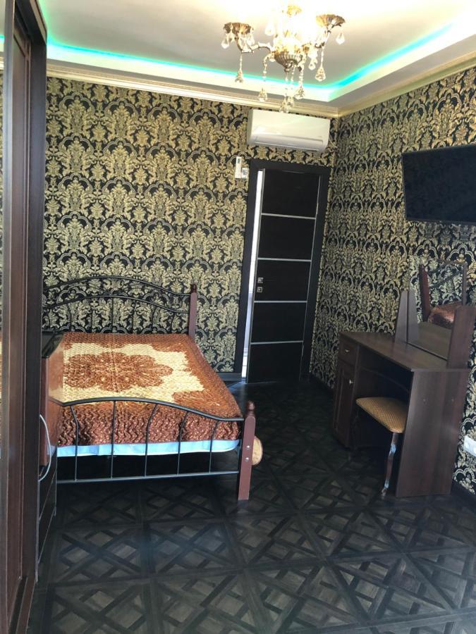 Nina Mini Hotel Гагра Екстериор снимка