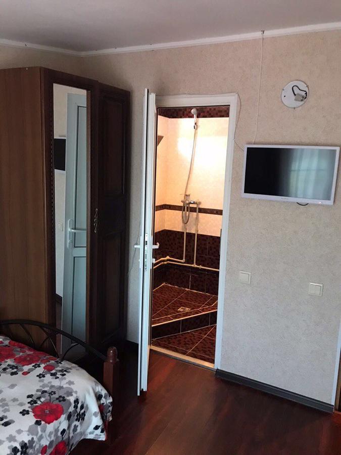 Nina Mini Hotel Гагра Екстериор снимка